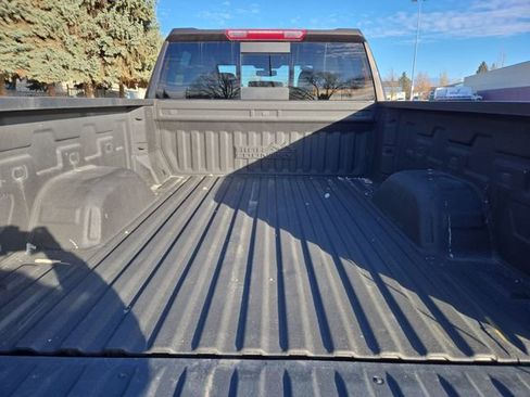 Used 2021 Chevrolet Silverado 1500 High Country image 32