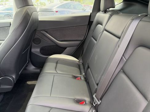 Used 2023 Tesla Model Y Long Range AWD/4WD image 9