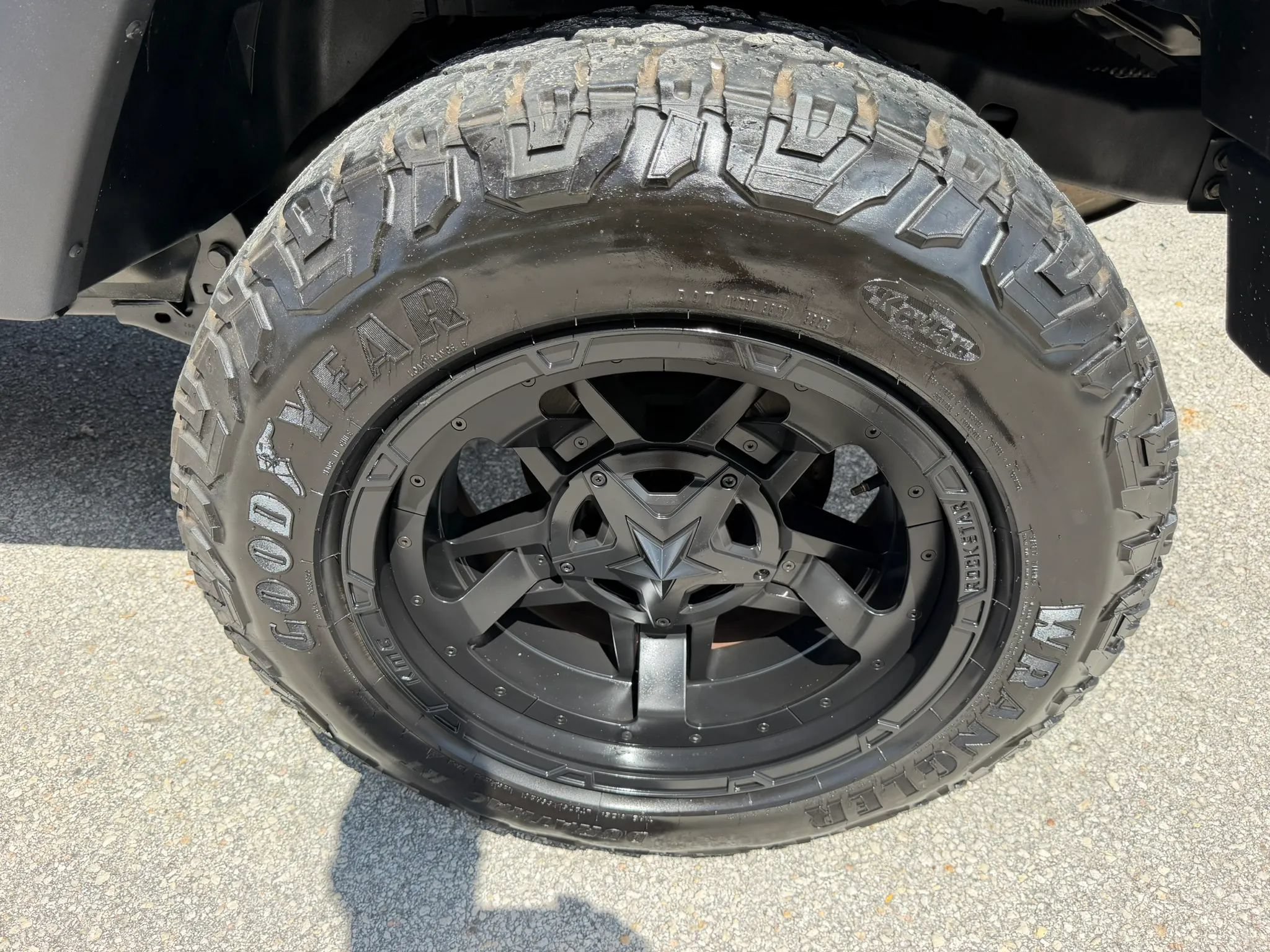 Used 2015 Jeep Wrangler Sport w/ Quick Order Package 24S AWD/4WD image 36
