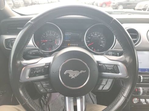 Used 2022 Ford Mustang Premium image 14