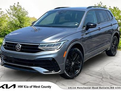 Used 2022 Volkswagen Tiguan SE R-Line