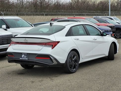 New 2026 Hyundai Elantra Sport image 4