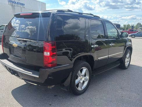 Used 2013 Chevrolet Tahoe LTZ AWD/4WD image 13