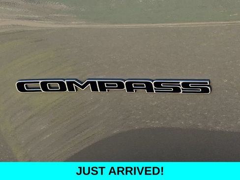 Used 2023 Jeep Compass Limited w/ Sun and Sound Group AWD/4WD image 29