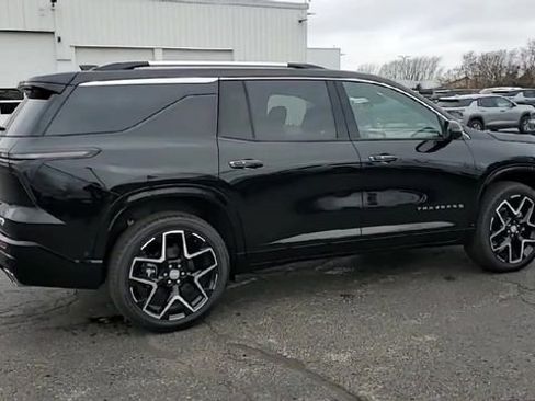 New 2026 Chevrolet Traverse High Country w/ LPO, Floor Liner Package image 8