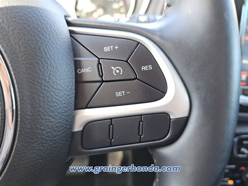 Used 2017 Jeep Compass Limited image 20