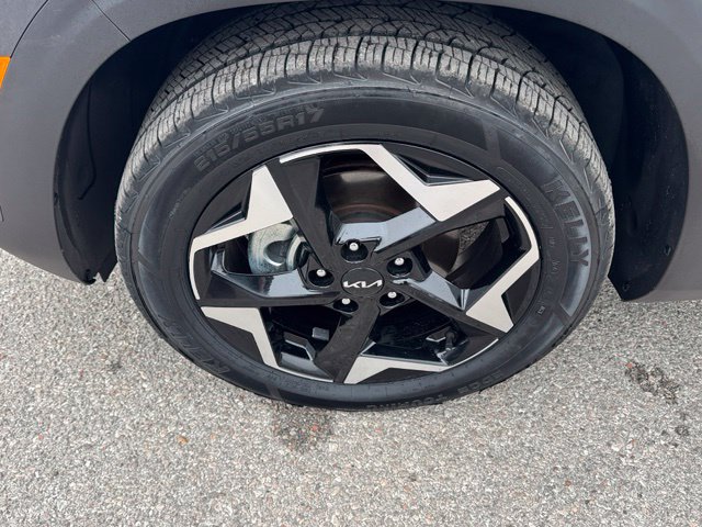 Used 2025 Kia Seltos S FWD image 8