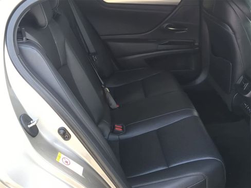 Used 2019 Lexus ES 350 F Sport w/ Accessory Package 2 image 27