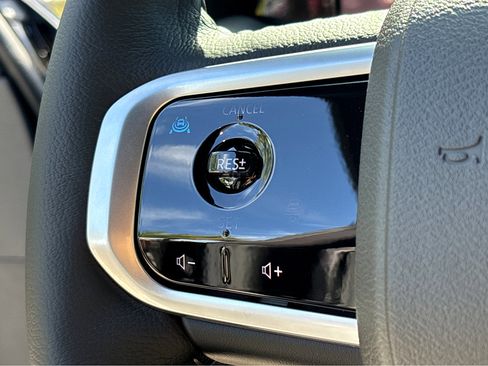 New 2026 Nissan Armada SL image 13