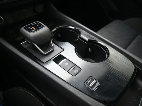 Used 2023 Nissan Rogue SV image 29