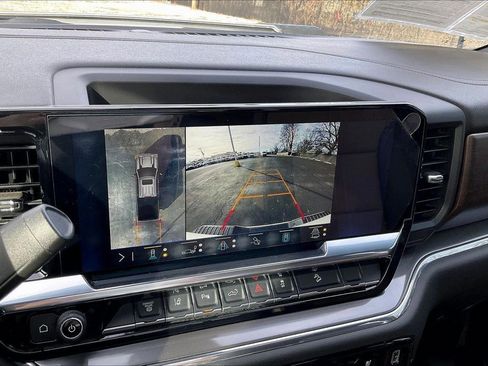 Used 2024 Chevrolet Silverado 3500 High Country w/ Technology Package image 23