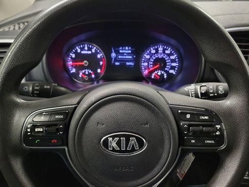 Used 2019 Kia Sportage LX image 15