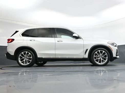 Used 2023 BMW X5 sDrive40i image 32