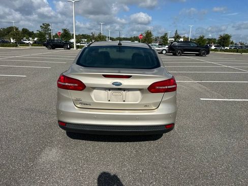 Used 2017 Ford Focus SEL FWD image 6