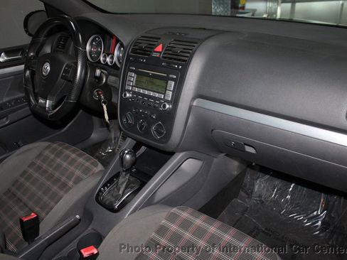 Used 2009 Volkswagen GTI 4-Door image 27