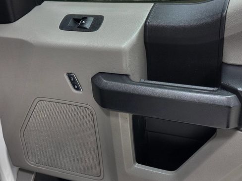 Used 2018 Ford F550 4x4 Regular Cab Super Duty image 39