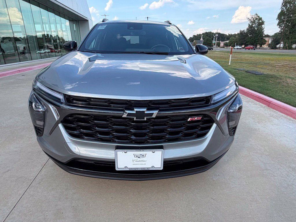 Used 2024 Chevrolet Trax RS w/ Driver Confidence Package FWD image 10