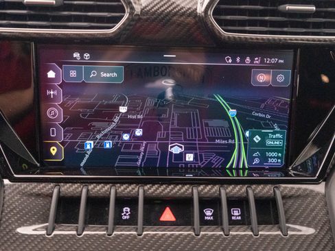 Used 2024 Lamborghini Urus Performante AWD/4WD image 17