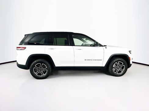 Used 2022 Jeep Grand Cherokee Trailhawk image 10