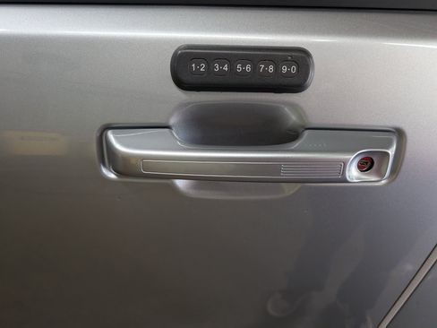 Used 2024 Ford Maverick Lariat FWD image 11