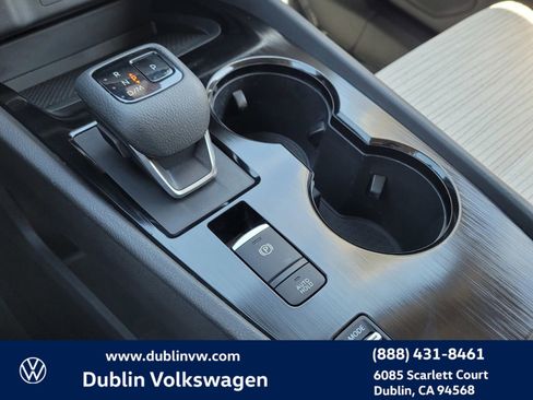 Used 2023 Nissan Rogue SV image 16