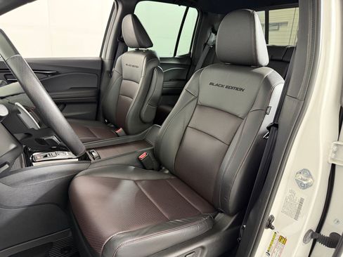 Certified 2022 Honda Ridgeline Black Edition image 4