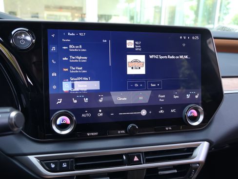 Used 2024 Lexus RX 350 w/ Convenience Package AWD/4WD image 23