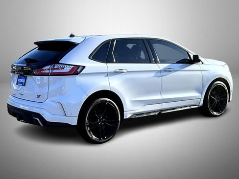 Used 2022 Ford Edge ST w/ Equipment Group 401A image 5