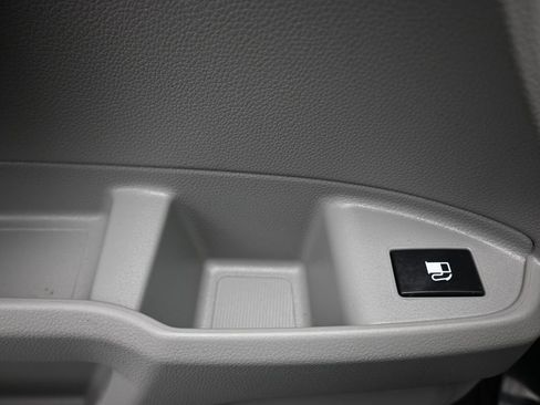 Used 2017 Honda Pilot LX image 11