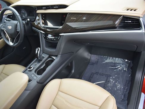 Certified 2024 Cadillac XT6 Premium Luxury w/ Platinum Package AWD/4WD image 36