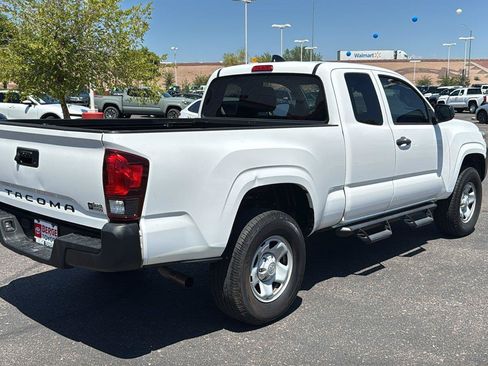 Used 2022 Toyota Tacoma SR RWD image 9