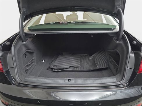 Used 2018 Audi A4 2.0T Premium Plus image 14