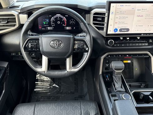 Used 2024 Toyota Tundra Limited image 13