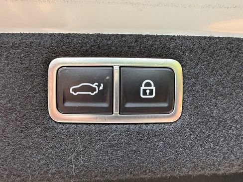 Used 2023 Genesis G70 3.3T w/ Sport Prestige Package RWD image 18