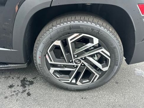New 2025 Hyundai Tucson Limited image 40