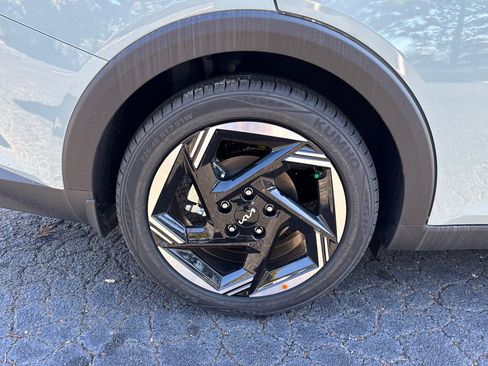 New 2025 Kia K4 EX image 17