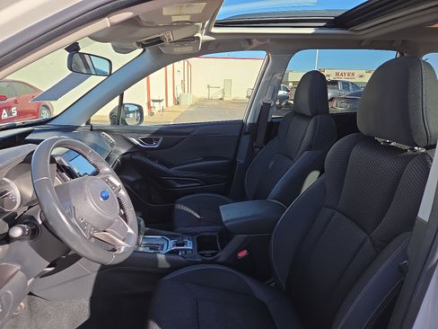 Used 2020 Subaru Forester Premium image 12