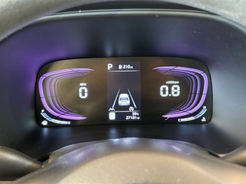 Used 2025 Kia Soul LX w/ LX Technology Package FWD image 37