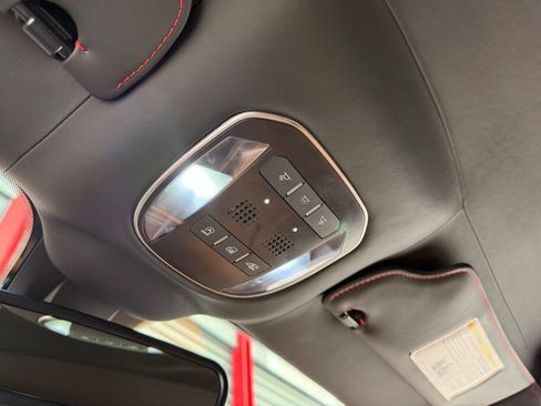 Used 2018 Ferrari 812 Superfast image 43