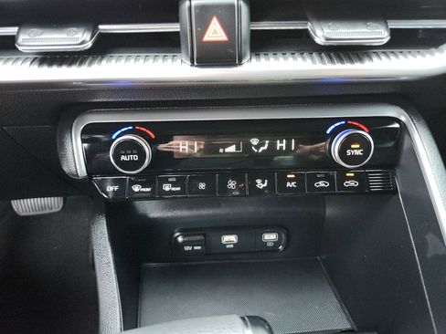 Used 2022 Kia K5 GT-Line w/ GT-Line Awd Premium Package image 17