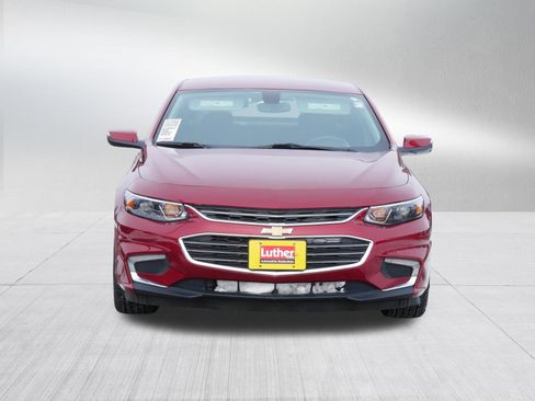 Used 2018 Chevrolet Malibu LT image 2