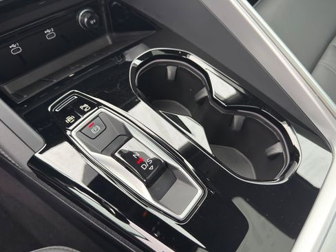 Certified 2025 Audi Q5 Premium w/ Premium Plus AWD/4WD image 17