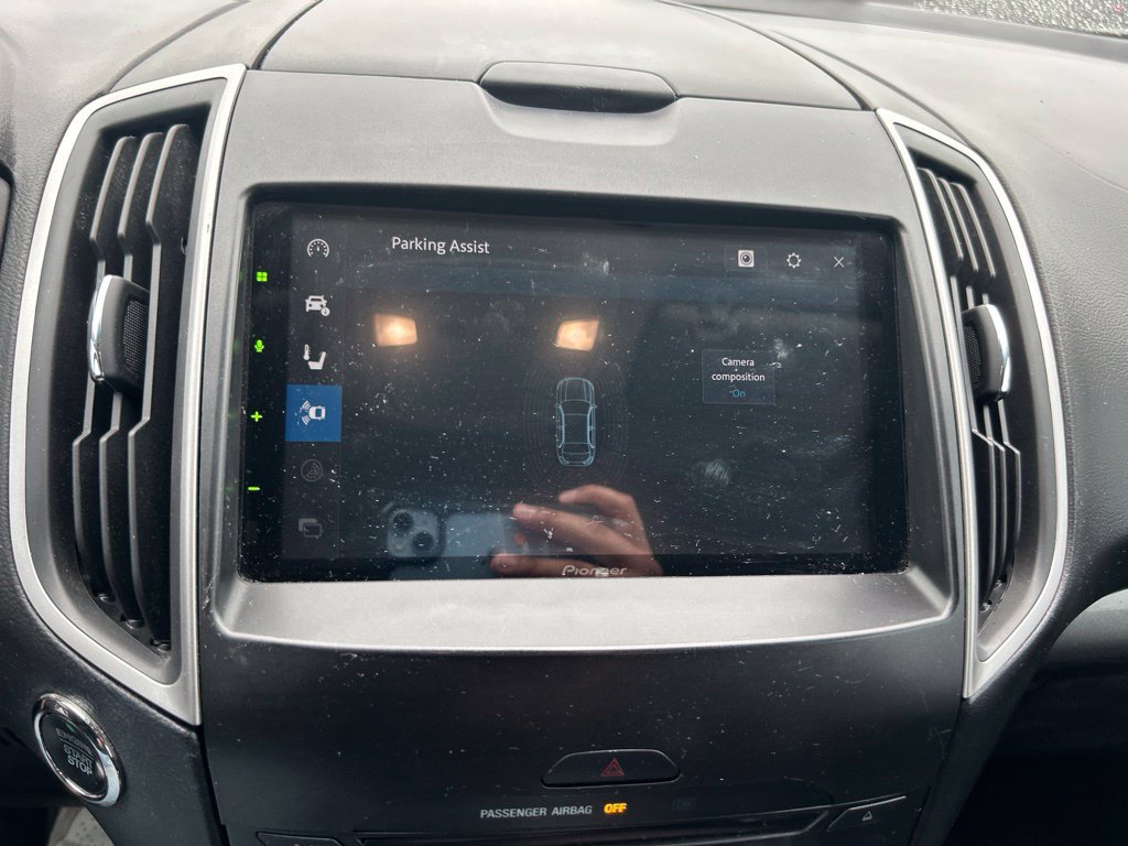 Used 2018 Ford Edge SEL FWD image 15