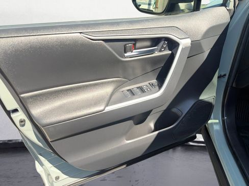 Used 2023 Toyota RAV4 XLE Premium image 13