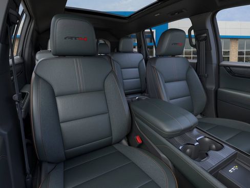 New 2026 GMC Acadia AT4 w/ LPO, Floor Liner Package AWD/4WD image 16