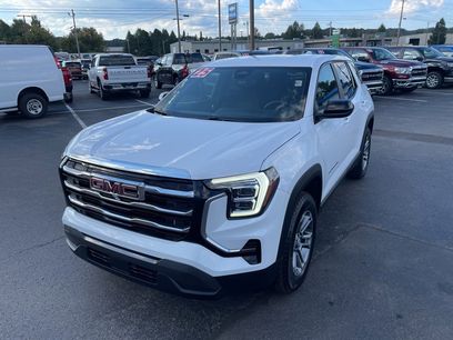 Used 2025 GMC Terrain Elevation