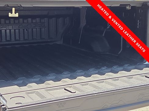 Used 2023 GMC Canyon AT4X AWD/4WD image 9