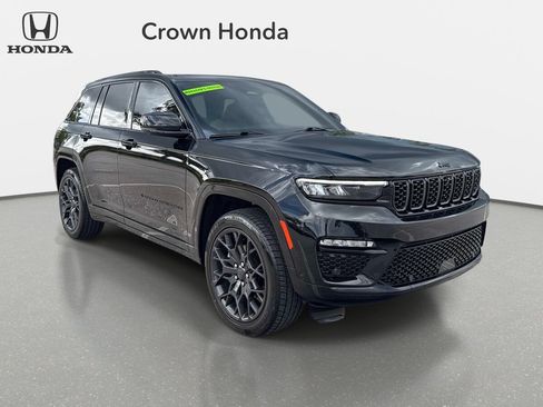 Used 2025 Jeep Grand Cherokee Summit AWD/4WD image 6