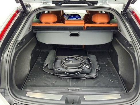 Used 2025 Cadillac Optiq Sport 2 w/ LPO, Floor Liner Package image 22