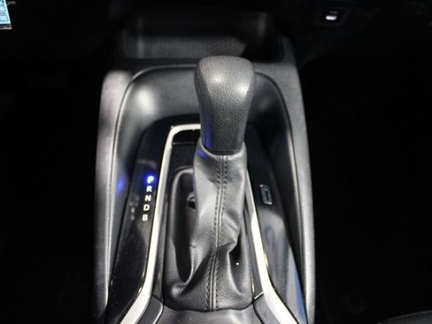 Used 2024 Toyota Corolla LE FWD image 29